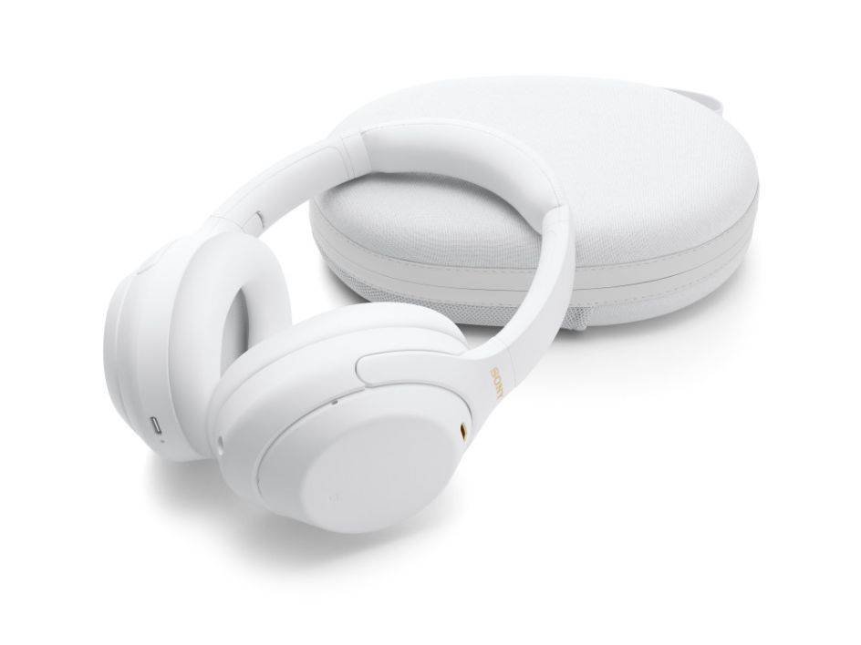 Sony WH-1000XM4. Image courtesy of Sony